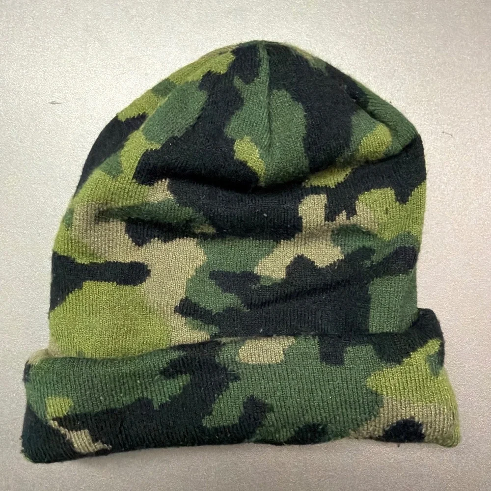 Nike Swoosh Woodland Camo Pom Beanie Toboggan Ski Hat‎ Cap